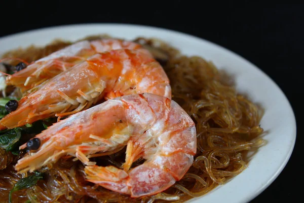 Baked Shrimp Vermicelli Chinese Style Food Close View Black Background — Stock Photo, Image