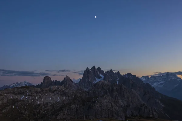 Őszi Naplemente Hold Dolomitokban Alpokban Olaszországban — Stock Fotó