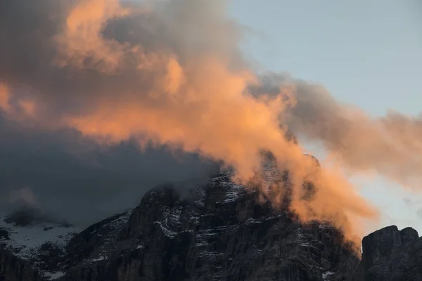 Puesta Sol Otoño Las Montañas Dolomitas Alpes Italia —  Fotos de Stock