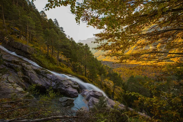 Vattenfall Lalarri Ordesa Och Monte Perdido Nationalpark Spanien — Stockfoto