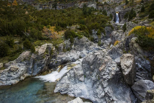 Водоспади Лаларрі Ордесі Монте Пердідо Іспанія — стокове фото