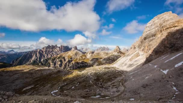 Hegyek Felhők Dolomitokban Alpokban Olaszországban — Stock videók