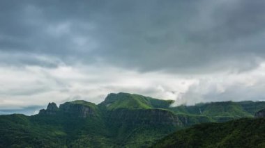 Puigsacalm Tepesinde Günbatımı, La Garrotxa, Girona, İspanya