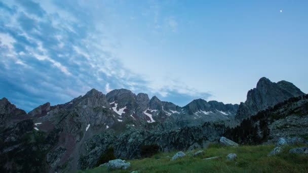 Puesta Sol Parque Natural Posets Maladeta Pirineos España — Vídeo de stock