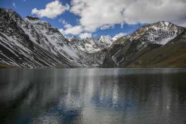 Cordillera 'daki dağ manzaraları Gerçek, And Dağları, Bolivya