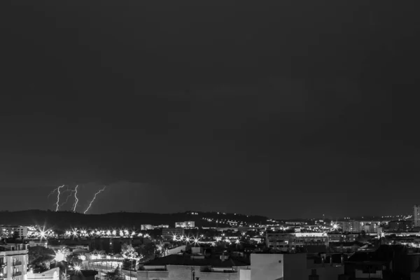 西班牙巴塞罗那萨巴德尔市的闪电 — 图库照片