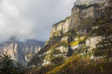 Sonbahar Ordesa ve Monte Perdido Ulusal Parkı, İspanya