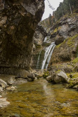 De La Cueva Şelalesi Ordesa ve Monte Perdido Ulusal Parkı, İspanya