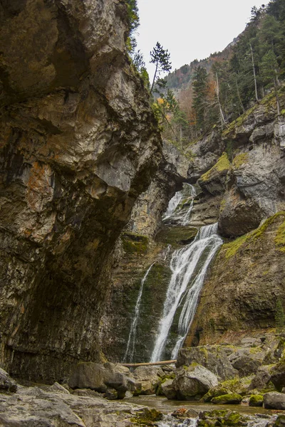 Cueva Vattenfall Ordesa Och Monte Perdido Nationalpark Spanien — Stockfoto