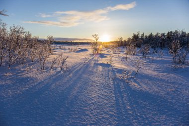 Nuorgam, Lapland, Finlandiya 'da kış günbatımı