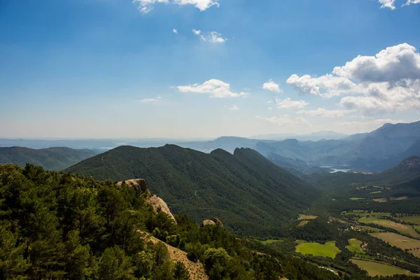 Tremp 'te İlkbahar, Lleida, Pireneler, İspanya