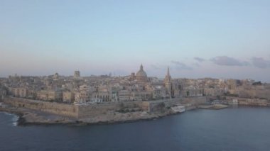 Malta 'daki eski başkent Valletta' nın hava manzarası