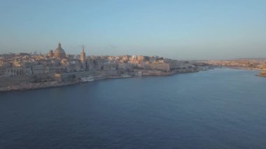 Malta 'daki eski başkent Valletta' nın hava manzarası