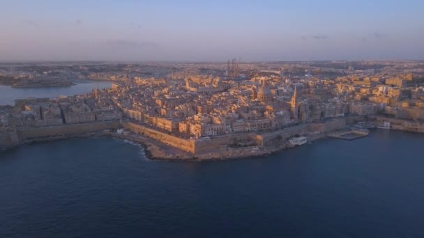 Vista panoramica aerea dell'antica capitale della valletta a malta — Video Stock