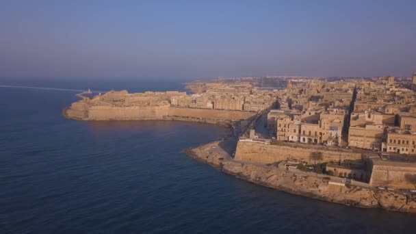 Εναέρια πανοραμική θέα της αρχαίας πρωτεύουσας της Βαλέτα στη Μάλτα — Αρχείο Βίντεο