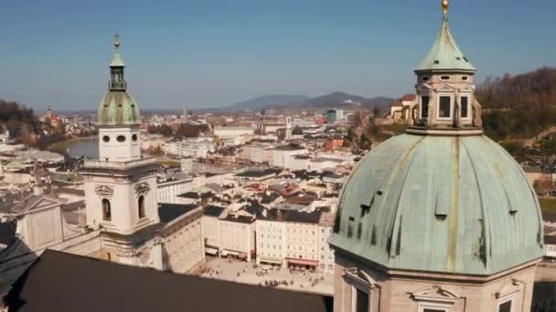 Luftaufnahme des Salzburger Doms — Stockvideo