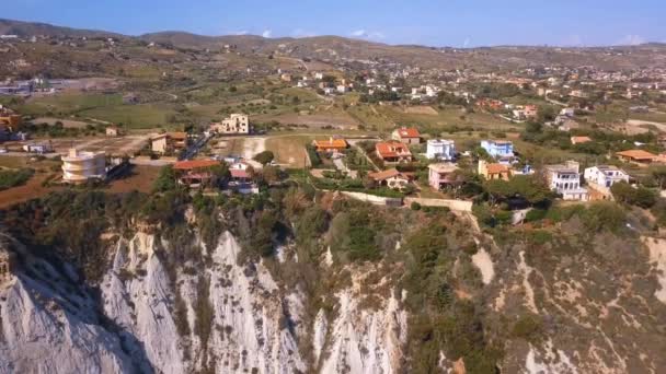 イタリア語でタークスの空中写真の階段リモンテの海岸にあるスカラ・デイ・トゥッチ岩崖 — ストック動画