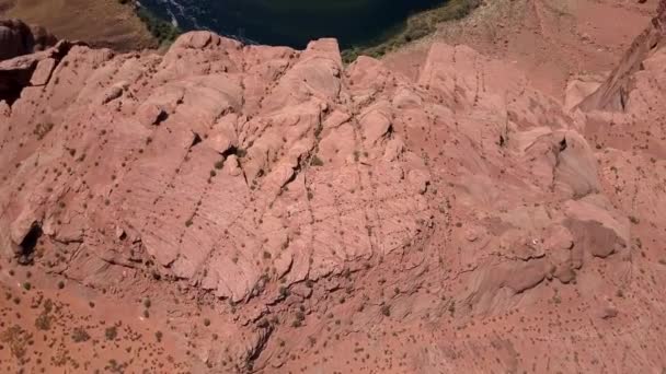 Воздушный вид на подкову изгиба меандра на реке colorado — стоковое видео