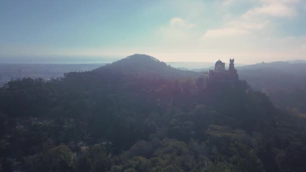 Letecký pohled na pena palác v Sintra Lisbonu the al — Stock video