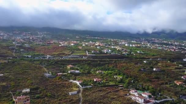 Vue aérienne de la plage de Teresitas près des îles Canaries Tenerife espagne — Video