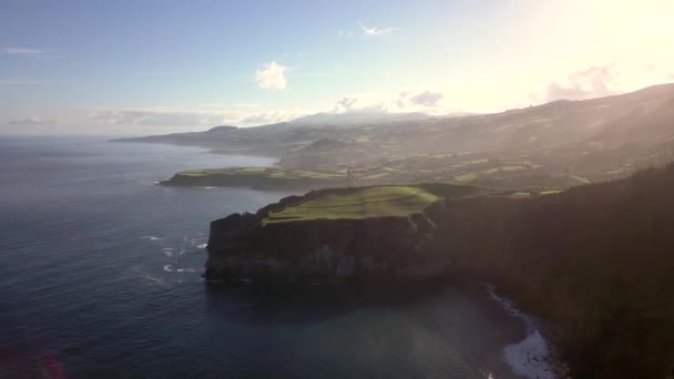 太平洋沿岸的亚速尔岛悬崖的鸟瞰图 — 图库视频影像