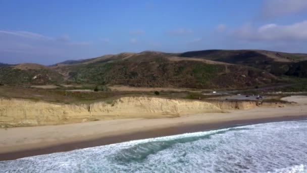 Incredibile vista aerea della costa pacifica dell'oceano — Video Stock