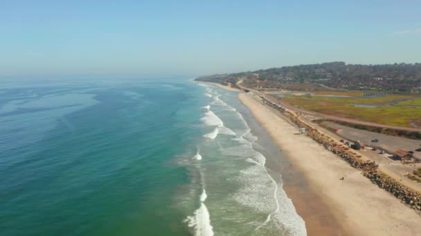 Hermosa vista aérea de la costa del Océano Pacífico — Vídeos de Stock