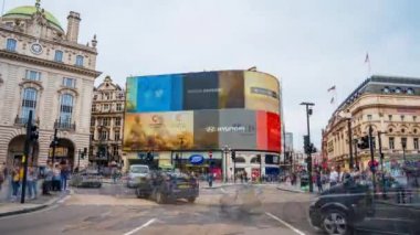 Londra 'da Piccadilly Sirki' nin gündüz çekimleri.