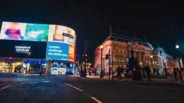 Gece vakti Londra 'da Piccadilly Sirki