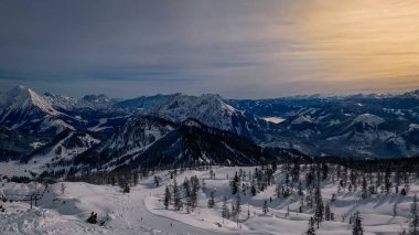 Dağlarda kış zamanı