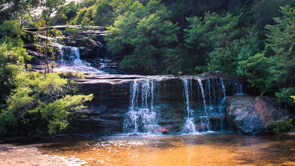 Маленький Водоспад Блакитних Горах — стокове фото