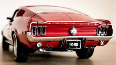 Ford Mustang minyatür araba tahmini