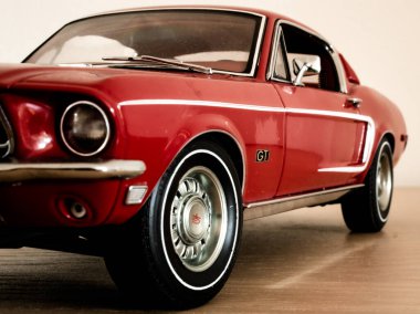 Ford Mustang minyatür araba tahmini