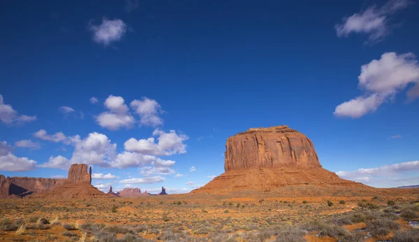 Monumento valle parque nacional en arizona, EE.UU. —  Fotos de Stock