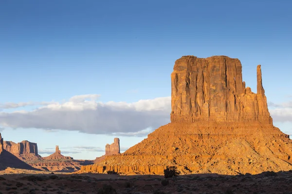 Památník údolí národního parku v Arizoně, USA — Stock fotografie