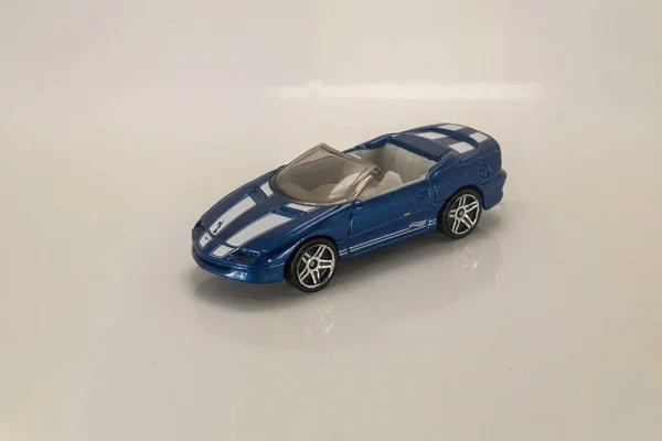 Chevrolet Camaro 1990 Toys Isolated Background — 스톡 사진