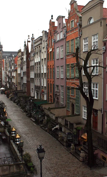 Oude Stadsplein Gebouwen Verlicht Door Zon Een Rij Het Marktplein — Stockfoto