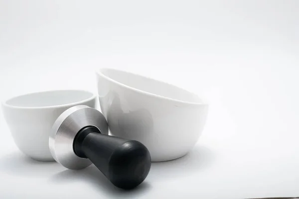 Kahve kurcalamak ile iki bardak.