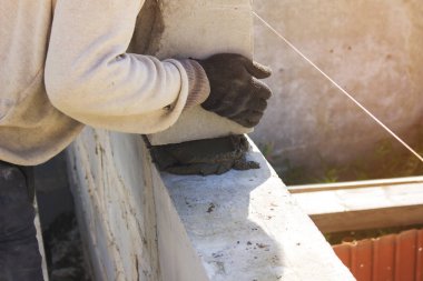 Bir ev inşa örmek,