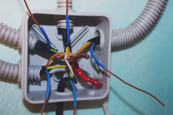 Caja Conexiones Eléctricas Alambres Extremo Soldados Trabajos Instalación Electro —  Fotos de Stock