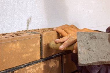 Örmek, inşaat işleri