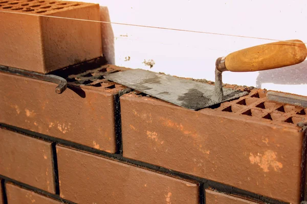 Örmek, inşaat işleri