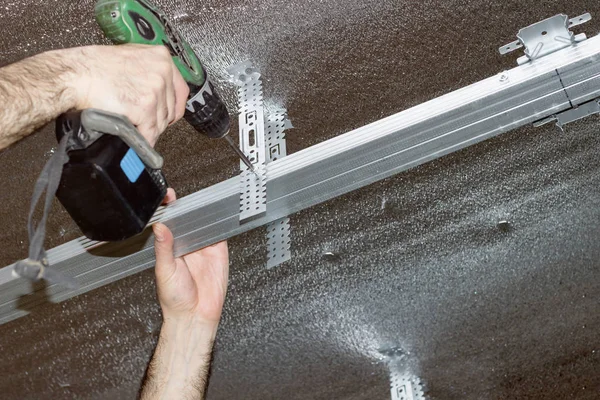 Metal çerçeve tavan montajı