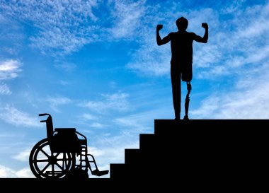 Bir protez bacak ile mutlu Engelli adam