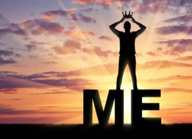 Narsizm ve bencillik adam kavramı