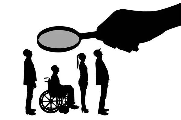 Die Hand des Arbeitgebers blickt durch die Lupe zu einem Invaliden im Rollstuhl, der auf ein Vorstellungsgespräch wartet. — Stockvektor
