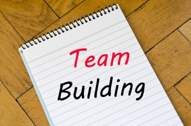 Ekip defter üzerinde metin kavram oluşturma