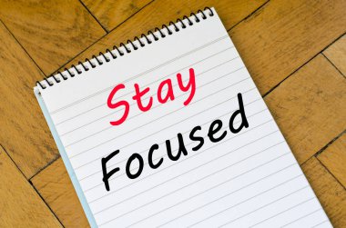 Dizüstü odaklı kavram kal