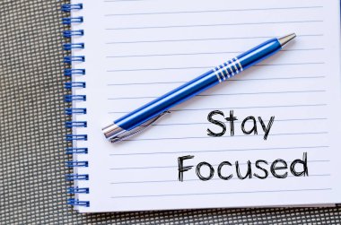 Dizüstü odaklı kavram kal