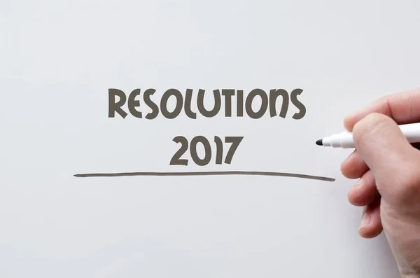 Resolutioner 2017 skriven på whiteboard — Stockfoto